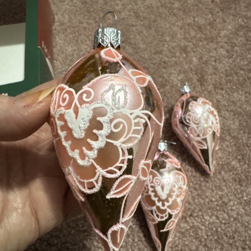 Vintage 4 pcs Pink Christmas Glass Ornaments W/ White Tear Drop 2007